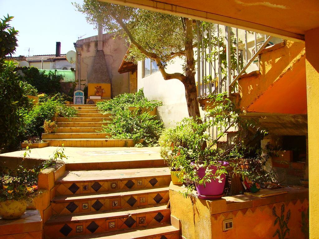 L'Antica Cantina Usini Luaran gambar